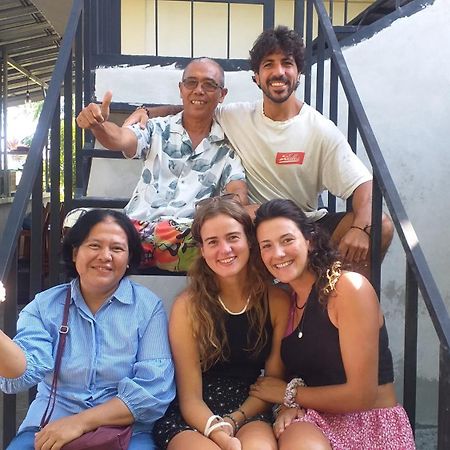 The Daun Puntik Homestay Pemenang ภายนอก รูปภาพ