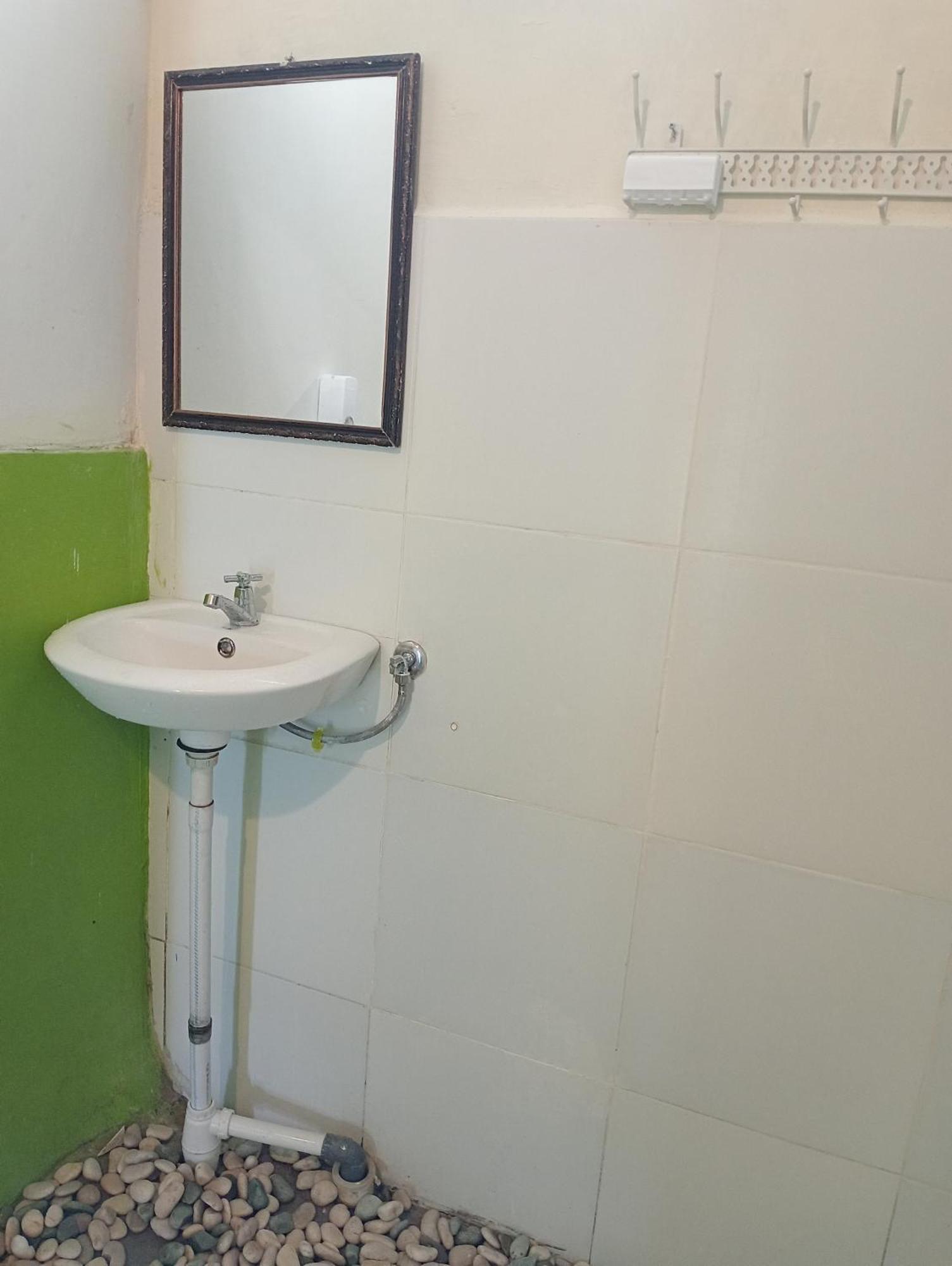 The Daun Puntik Homestay Pemenang ภายนอก รูปภาพ